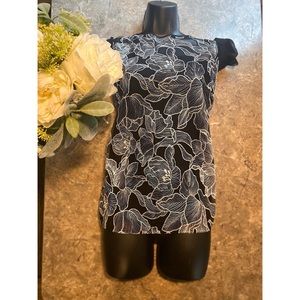 NWT White House Black Market Top